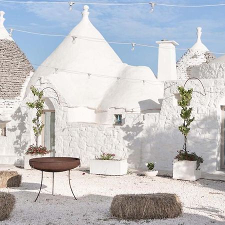 Petranima Wellness In Trulli Bed & Breakfast Остуни Екстериор снимка