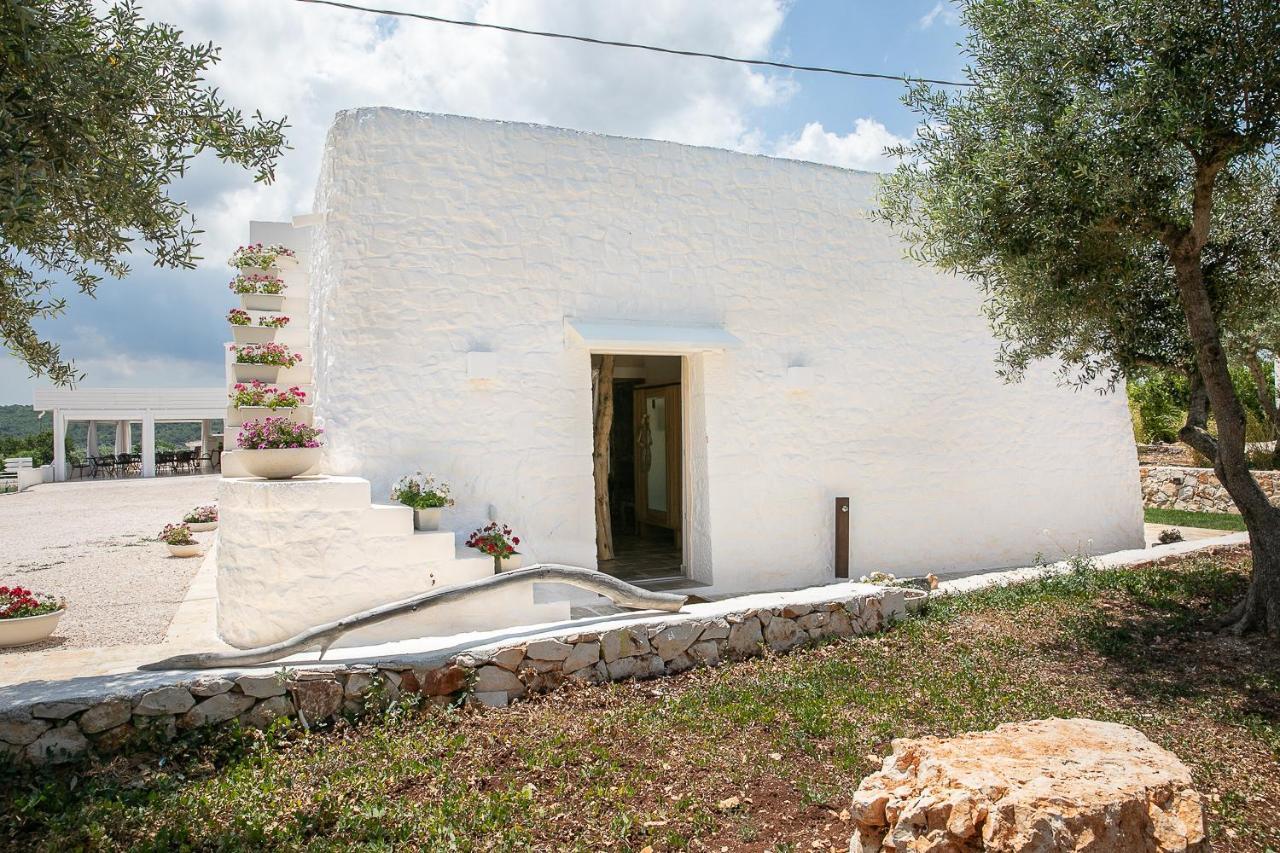 Petranima Wellness In Trulli Bed & Breakfast Остуни Екстериор снимка
