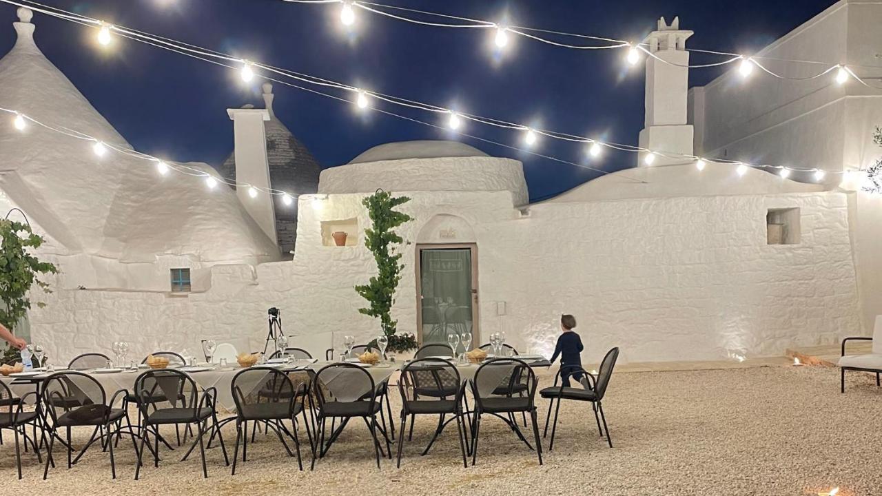 Petranima Wellness In Trulli Bed & Breakfast Остуни Екстериор снимка