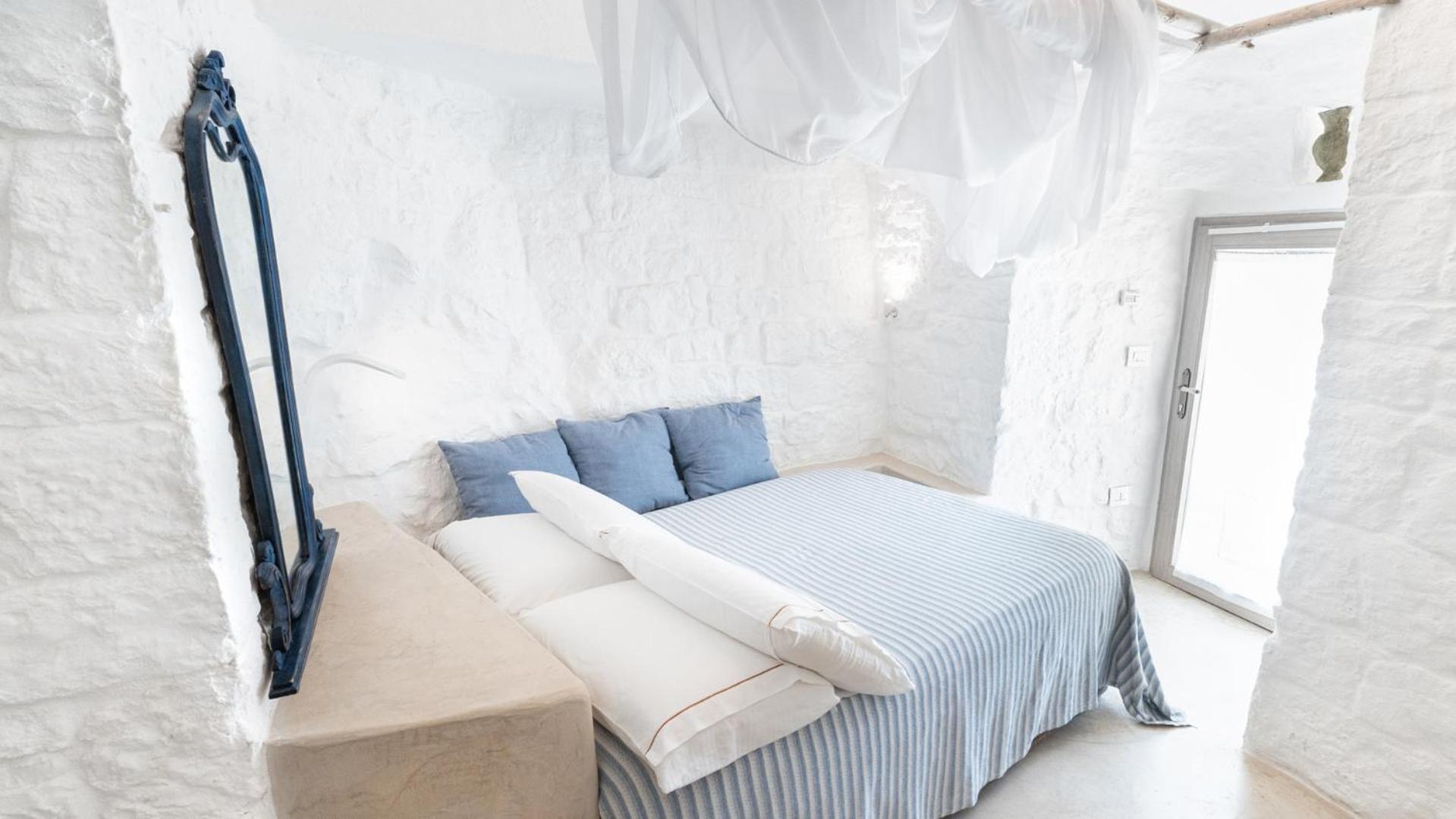 Petranima Wellness In Trulli Bed & Breakfast Остуни Екстериор снимка