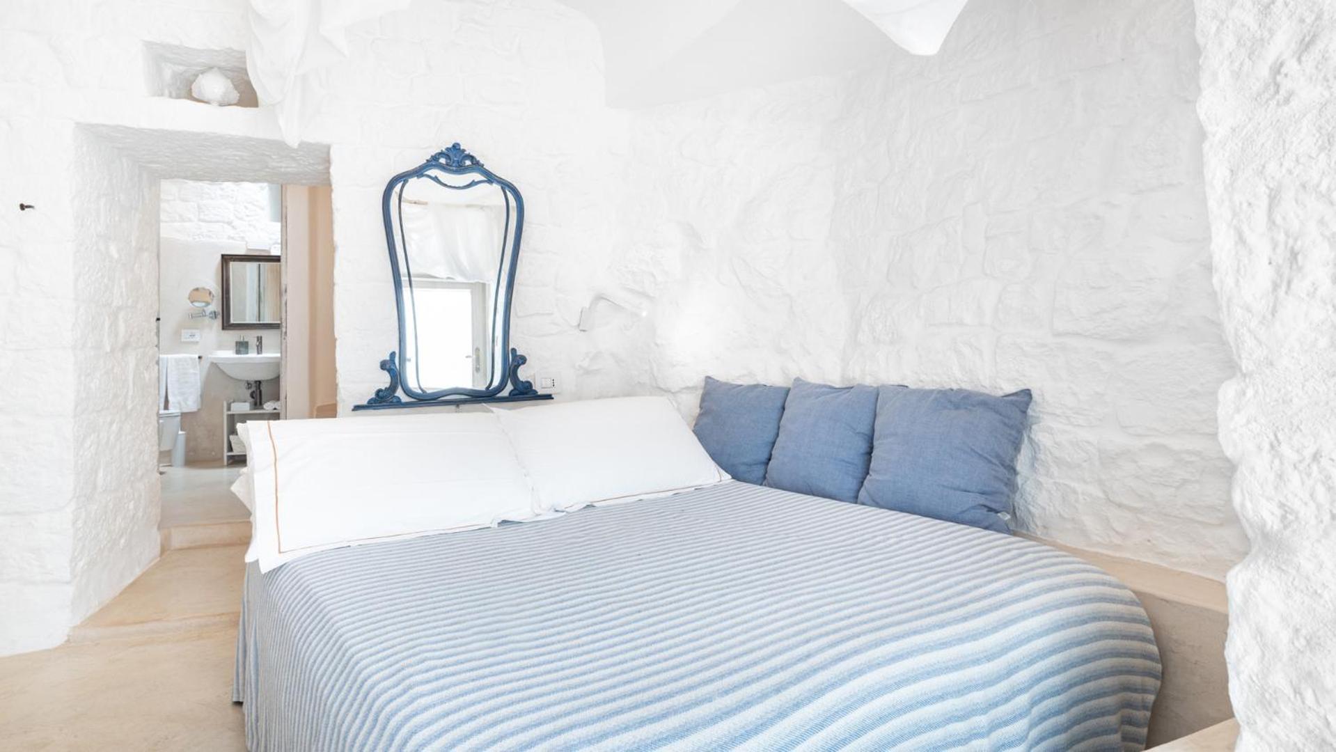 Petranima Wellness In Trulli Bed & Breakfast Остуни Екстериор снимка