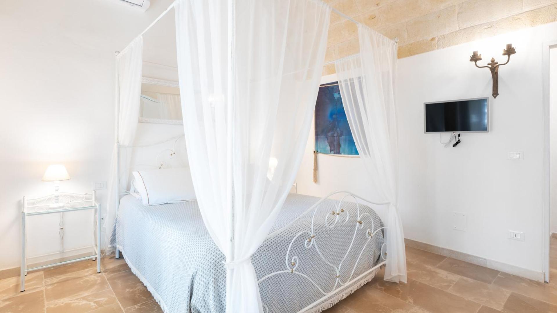 Petranima Wellness In Trulli Bed & Breakfast Остуни Екстериор снимка